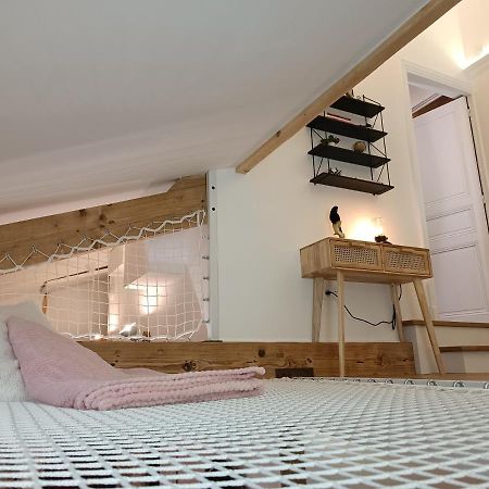Le Maréchal Duplex - Appartement Cosy avec Baignoire spa Balnéo - CAEN hyper Centre Exterior foto